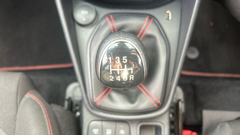 Ford Fiesta 1.0 EcoBoost Hybrid mHEV 125 ST-Line 5dr Petrol Hatchback